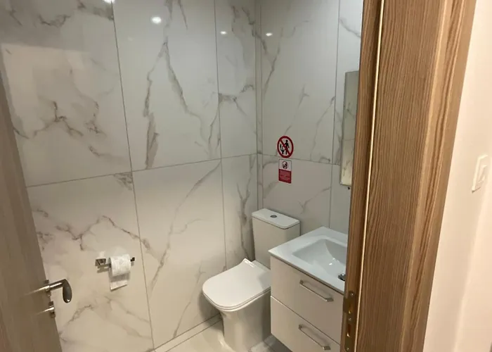 Le Voyageur Apartment Larnaka