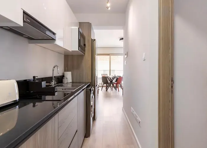 Le Voyageur * Larnaka