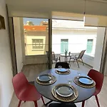 Le Voyageur لارنكا