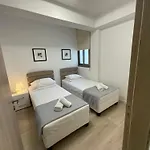 Le Voyageur لارنكا